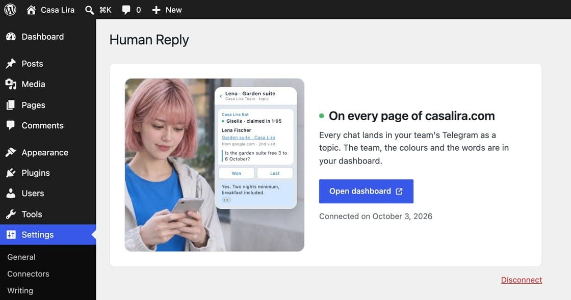 Settings › Human Reply in the WordPress admin of Casa Lira: a green dot and On every page of casalira.com, the Open dashboard button, Connected on October 3, 2026, and the Disconnect link under the card